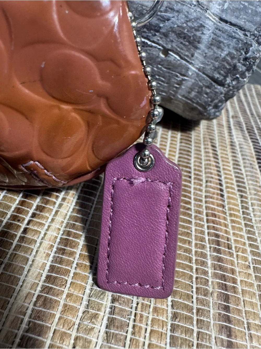 Coach Patent Leather Kiss-Lock Wristlet in Chestnut Brown Org 2 Tone Hang Tag